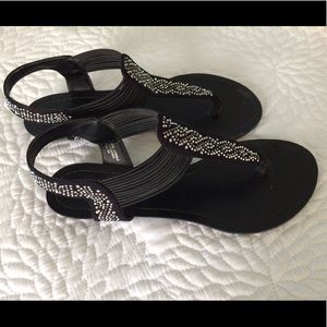 Madden Girl Black Tribal Sparkle Sandals size 6